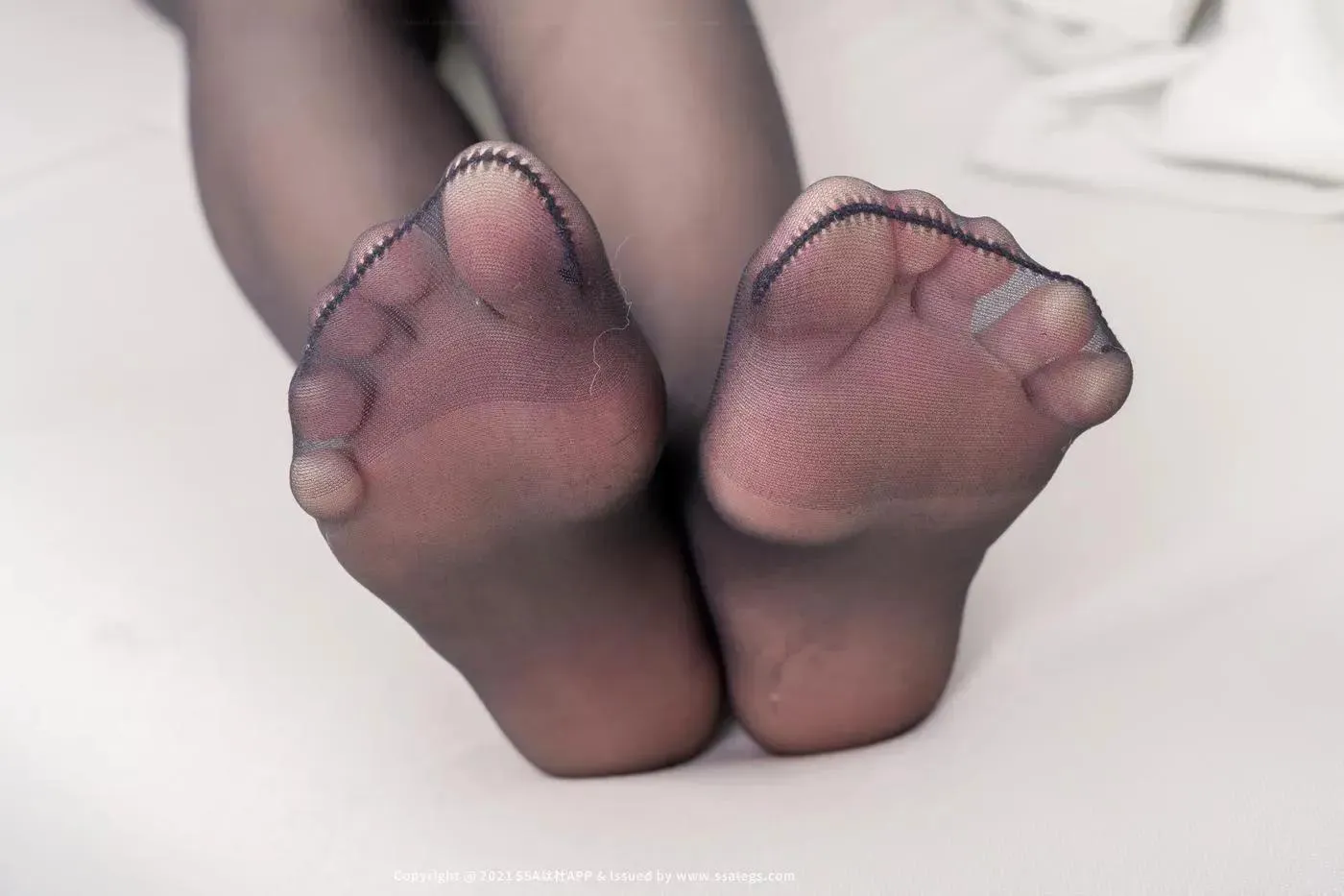 [SSA丝社]超清写真 NO.665 腿模丹丹的黑丝袜美腿（下）[23] [44P]插图2